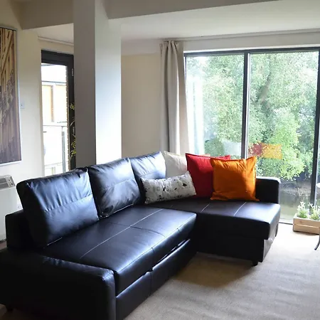 Apartment Metrostays - Riverside